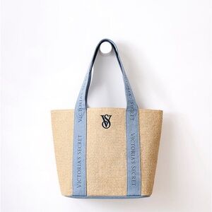 Victoria’s Secret straw tote brand new